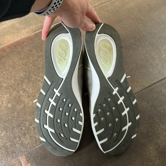 Saysh Alyson Felix Running Shoes - EUC - Picture 5 of 7